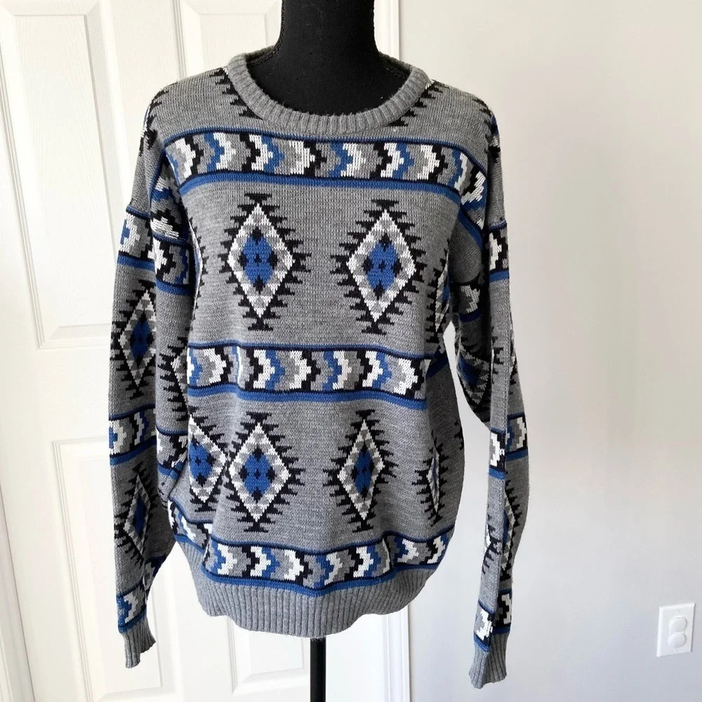 Vintage 3130 East German Made  in GDR Aztec Geometric Grandpa Sweater